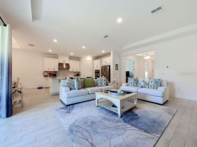 195 CASAVISTA DRIVE, Kissimmee, FL 34759