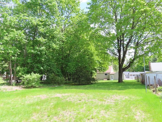 3 Morse Ct, Mansfield, MA 02048