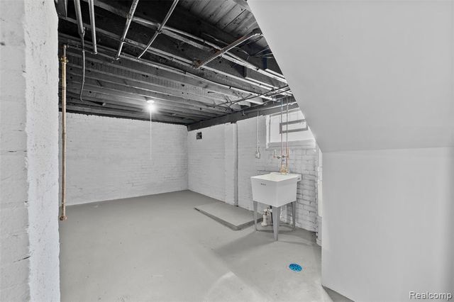 3636 Maxwell Street, Detroit, MI 48214