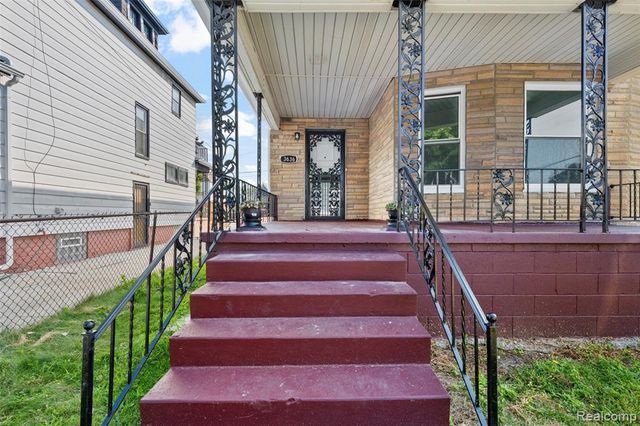 3636 Maxwell Street, Detroit, MI 48214