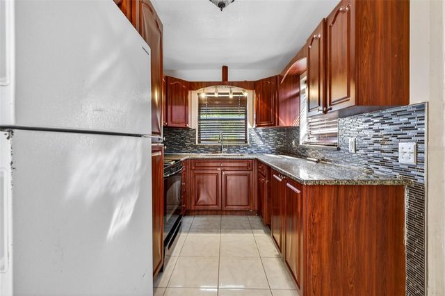 2519 W RIO VISTA AVENUE, Tampa, FL 33614