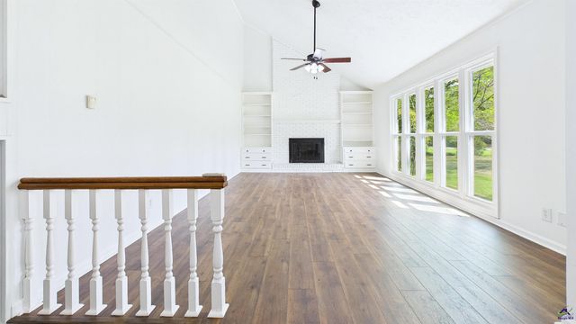 105 Surrey Place, Perry, GA 31069