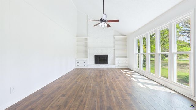 105 Surrey Place, Perry, GA 31069