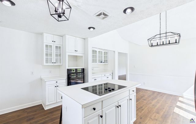 105 Surrey Place, Perry, GA 31069