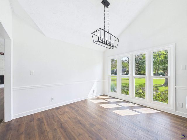 105 Surrey Place, Perry, GA 31069