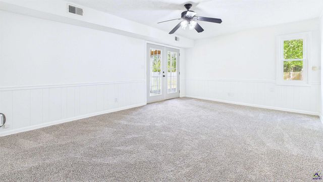 105 Surrey Place, Perry, GA 31069