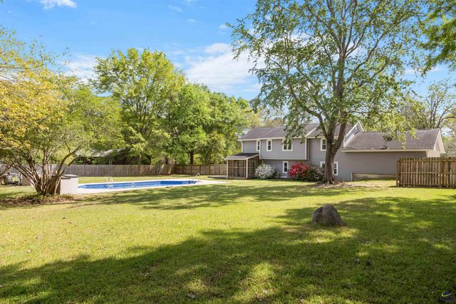 105 Surrey Place, Perry, GA 31069