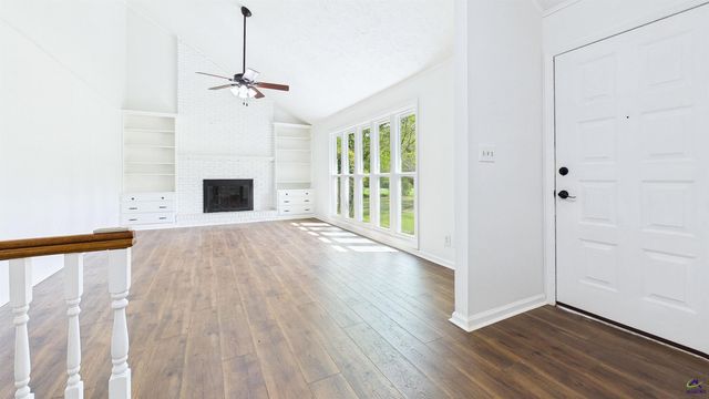 105 Surrey Place, Perry, GA 31069
