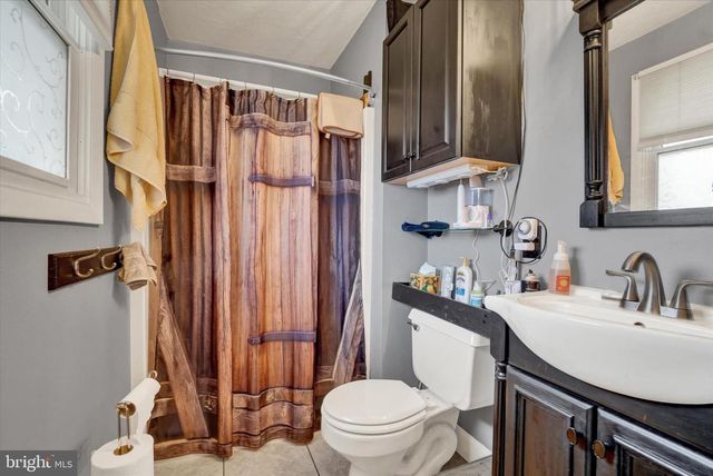 213 LARTRY DR, Red Lion, PA 17356