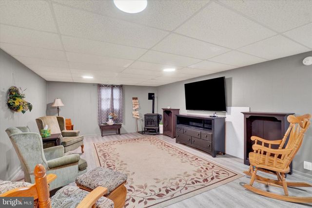 213 LARTRY DR, Red Lion, PA 17356