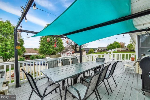 213 LARTRY DR, Red Lion, PA 17356