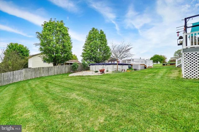 213 LARTRY DR, Red Lion, PA 17356