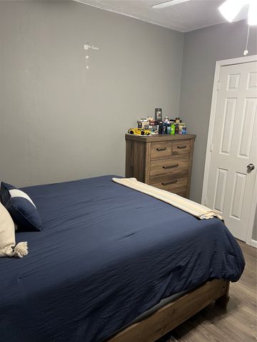 1207 Mars Drive, Cedar Hill, TX 75104