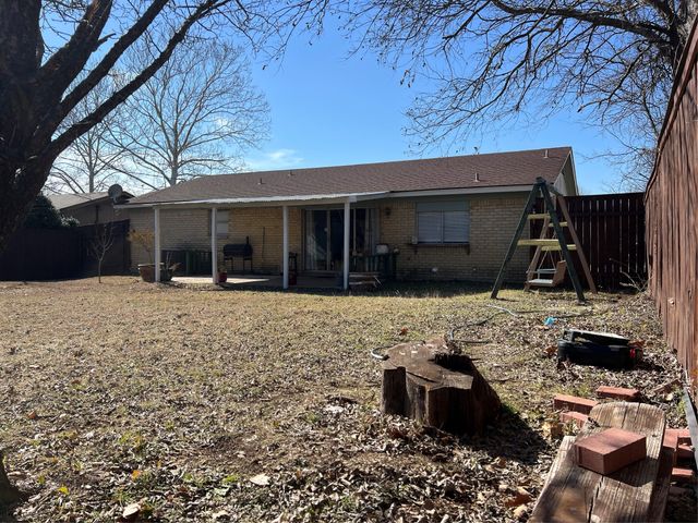 1207 Mars Drive, Cedar Hill, TX 75104