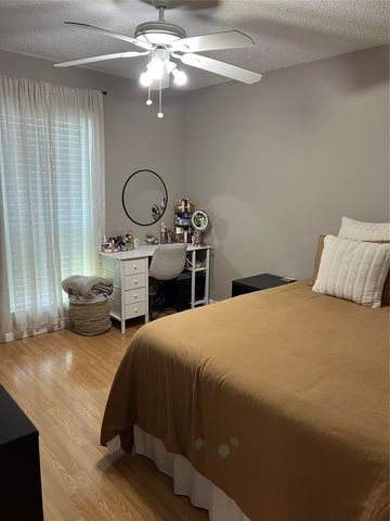 1207 Mars Drive, Cedar Hill, TX 75104