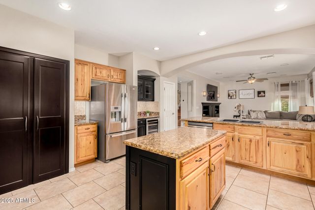 131 W ROADRUNNER Drive, Chandler, AZ 85286