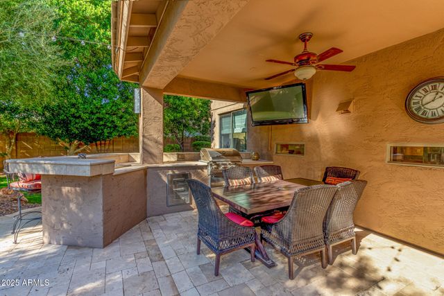 131 W ROADRUNNER Drive, Chandler, AZ 85286