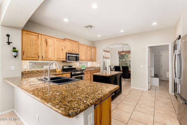 131 W ROADRUNNER Drive, Chandler, AZ 85286