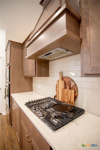 407 Brushy Creek, Victoria, TX 77904