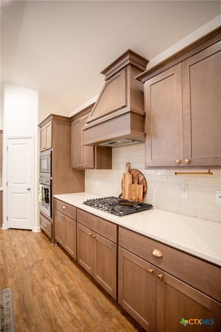 407 Brushy Creek, Victoria, TX 77904