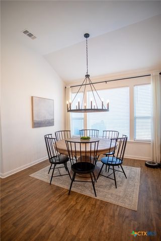 407 Brushy Creek, Victoria, TX 77904