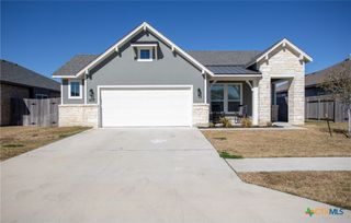 407 Brushy Creek, Victoria, TX 77904