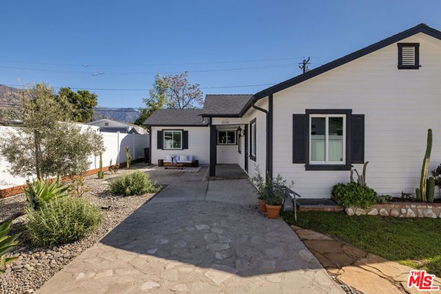 2130 El Sereno Avenue, Altadena, CA 91001