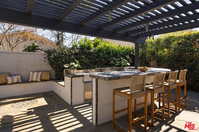 2130 El Sereno Avenue, Altadena, CA 91001