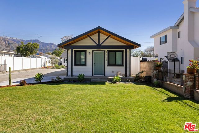 2130 El Sereno Avenue, Altadena, CA 91001