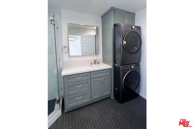 2130 El Sereno Avenue, Altadena, CA 91001