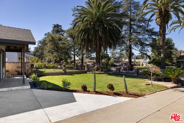 2130 El Sereno Avenue, Altadena, CA 91001