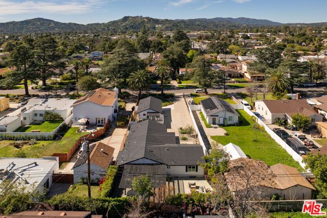 2130 El Sereno Avenue, Altadena, CA 91001