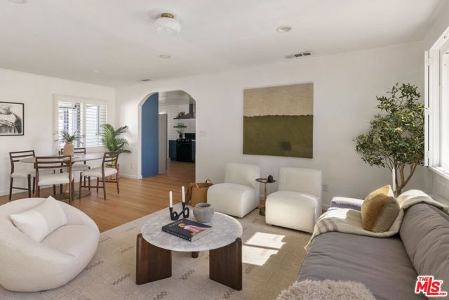 2130 El Sereno Avenue, Altadena, CA 91001