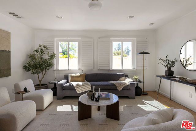 2130 El Sereno Avenue, Altadena, CA 91001