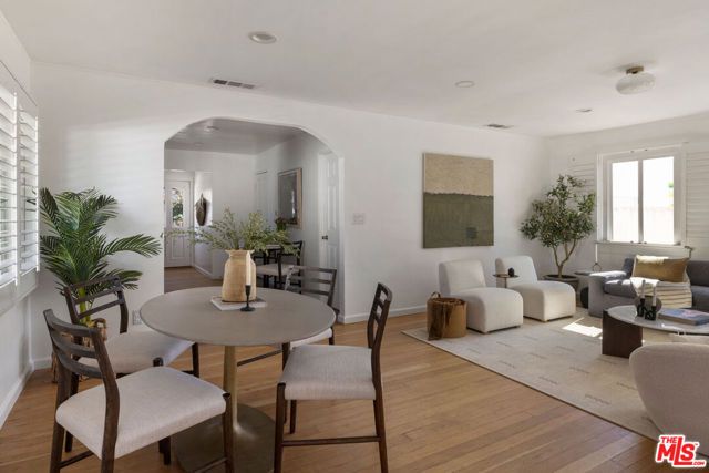 2130 El Sereno Avenue, Altadena, CA 91001