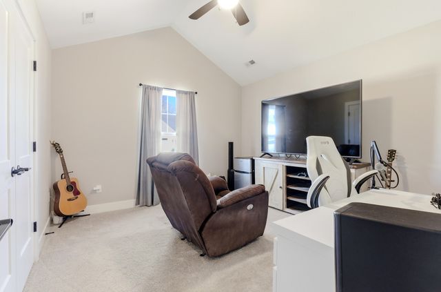 4800 STAYTON FERRY LP, Columbia, MO 65201