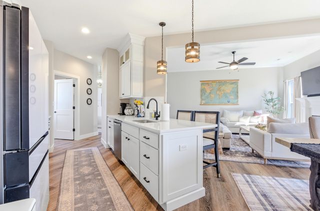 4800 STAYTON FERRY LP, Columbia, MO 65201