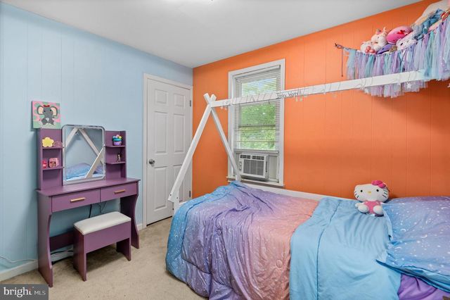 298 HARPER AVE, Morrisville, PA 19067