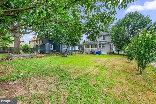 298 HARPER AVE, Morrisville, PA 19067