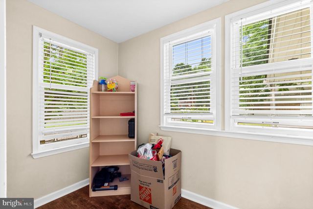 298 HARPER AVE, Morrisville, PA 19067