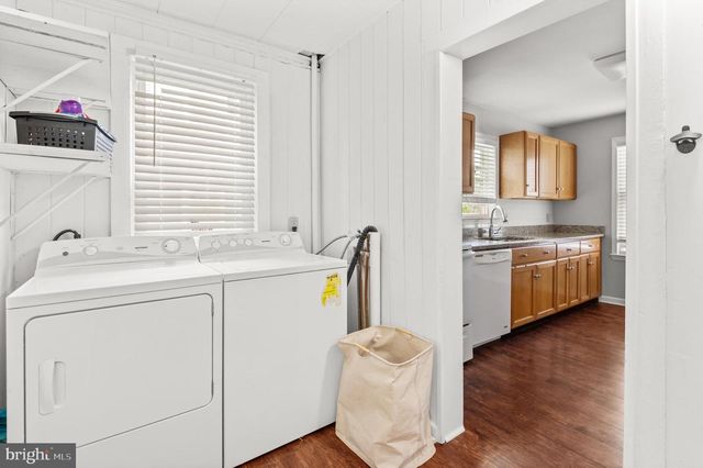 298 HARPER AVE, Morrisville, PA 19067