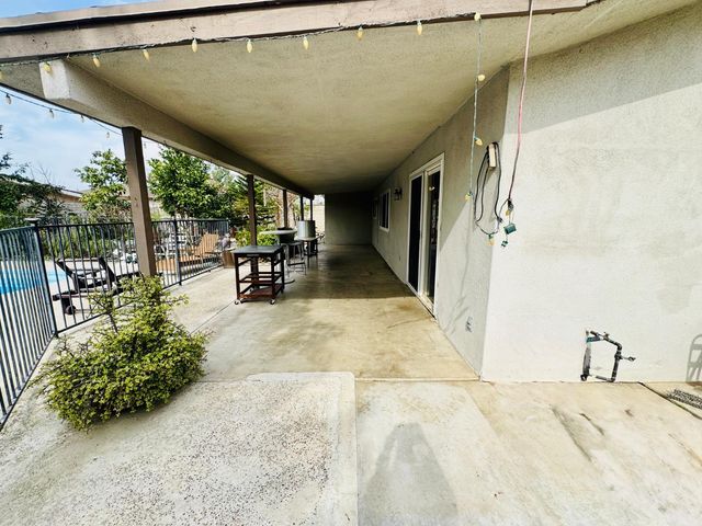 2415 Bladen Street, Bakersfield, CA 93309