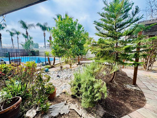 2415 Bladen Street, Bakersfield, CA 93309