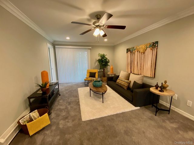 305 Terrace Road T07305, Bayport, NY 11705