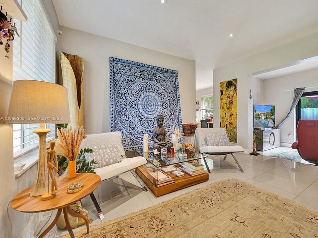 12015 NE 7th Avenue, Biscayne Park, FL 33161