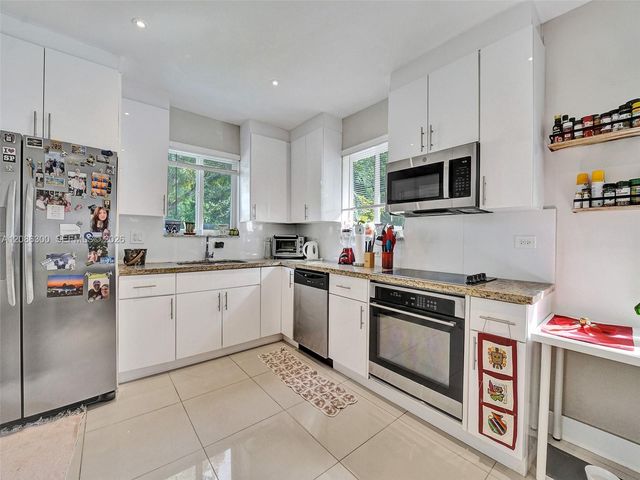 12015 NE 7th Avenue, Biscayne Park, FL 33161