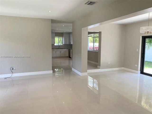 12015 NE 7th Avenue, Biscayne Park, FL 33161
