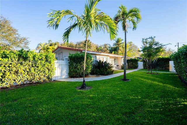 12015 NE 7th Avenue, Biscayne Park, FL 33161