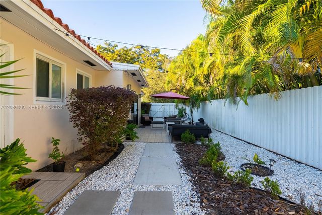 12015 NE 7th Avenue, Biscayne Park, FL 33161