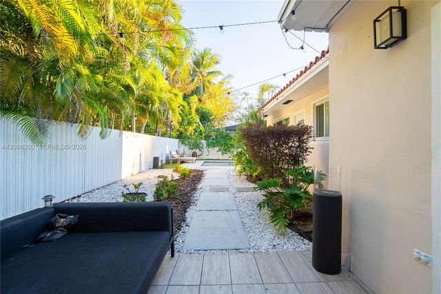 12015 NE 7th Avenue, Biscayne Park, FL 33161